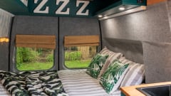 Sparrow's nest – All season Off grid campervan with full length double bed  *Pet friendly*