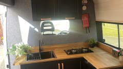 The Wondering Boxer – 3 berth 2016 Peugeot Boxer campervan.