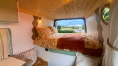 Daphne – Daphne - Newly Converted Luxury Campervan