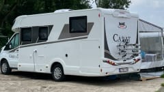 5p Ford bus uit 2024 MClouis CARAT 