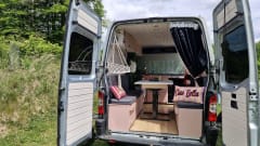 Bella – 3p Renault campervan uit 2010