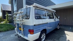 De blauwe reiziger – 4p Volkswagen campervan from 1993