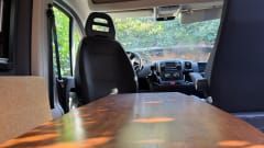 Ragnar – Citroën JUMPER, votre camping-car de voyage confortable avec lits transversaux spacieux