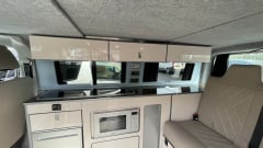 Penny – Luxury High Specification Family VW T6.1 4 Berth Campervan