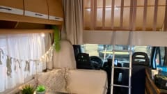6p Peugeot alcove from 2003