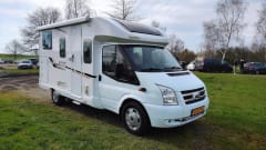 Benimar Tessoro 400, 4 persons, 2012, semi-integrated