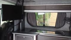 Arnie – 4 berth Renault campervan from 2018