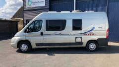 Lets go, life is too short – 2p Adria Mobil 600 Bus camper from 2008