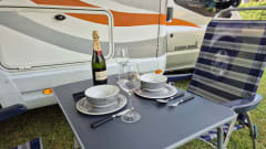3p Renault Rapido integrated retro camper