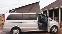 Mercedes Westfalia camper bus, MarcoPolo 4 persons