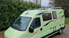 OFF-GRID – Super complete bus camper! fully furnished