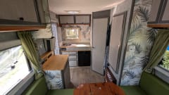 Gouwe Ouwe! – Retro, comfortable, spacious inside and compact outside.