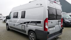 McLouis 5 Menfys Silverline, Sleep / 4 Seats.