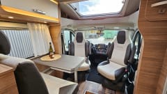 Weinsberg CaraCompact-3 – Ultimate Freedom for Couples! Luxury Camper with Single Beds and XL Garage