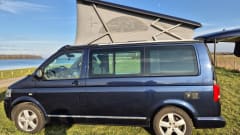 Mooie 4p Volkswagen T5 California uit 2012