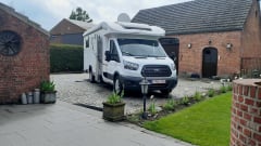 Roller team – 4p Ford semi-integrated uit 2018