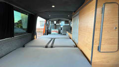 The Duke – Orange Volkswagen T5 2 berth campervan