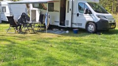 4-pers familie camper, LMC half integraal 2025