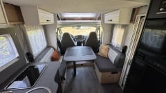 4p Sunlight semi-intégré à partir de 2025