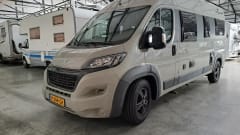Bestie de Boxer – Compact, self-sufficient, sturdy camper van
