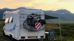 Tante Adria – Nice & spacious Adria camper (6 pers.) With garage, fixed bed and inventory!