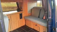 Carousel – 4 berth Volkswagen bus from 2006