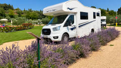 DISCOVER EUROPE IN COMFORT – VOLLAUSSTATTUNG | UNBEGRENZTE KILOMETERZAHL | 6 SCHLAFZIMMER | RIMOR SEAL 5 GOLD
