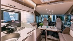 4p McLouis integrated uit 2025