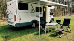 Knausie – Neat, Compact Four-person (family) Camper with two fixed beds