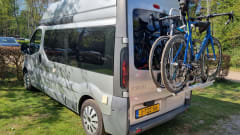 Compact but very complete camper bus 2 persons