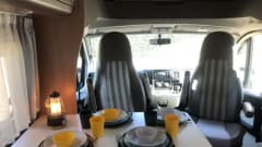 2p Knaus semi-integrated uit 2013