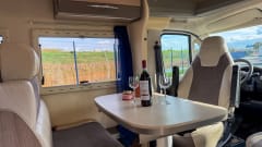 4p Chausson met queensbed en hefbed