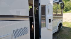 Anne – Carado i447