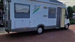 Knausie – 2p Volkswagen bus from 2012