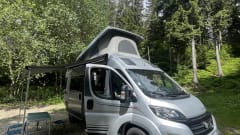 Van Burstner Campeo C600 with pop-up roof - Your tailor-made adventure!