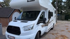 Beni  – Ford Alcove a 5 posti del 2017