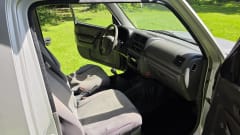 Beleef het avontuur met deze Suzuki Jimny met daktent!