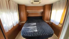 MAO TRAVEL – CAMPING-CAR CHALLENGER 4 PLÄTZE 4 BETTEN KINOBILDSCHIRM