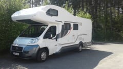 Very complete luxury mobile home ready for flexible travel.