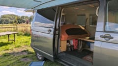 Cara – 2p Volkswagen campervan from 2017