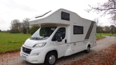 7 berth Adria sun living 2018