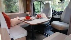 Ons huisje op wielen – Prachtige 5 persoons Carado uit 2021 met airco