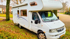 6p Fiat Dethleffs with air conditioning and large bicycle rack 