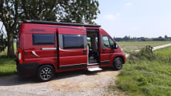 Amazone – Charming 2 person Citroen Jumper Bus camper