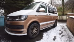 Volkswagen Campervan - 4 Berth