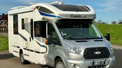 5 person Luxury camper with barbecue included 
