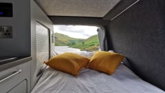 Lionel – Immaculate 4 berth Toyota van from 2017 - single and ready to mingle!