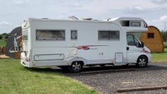 The Family Fun-Mobile – Camper completamente fuori rete / Famiglia 6 posti letto [3 zone notte separate,