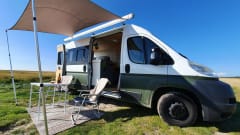 Super atmospheric & adventurous off-grid road trip camper!