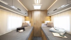 Luxury 4 berth Roller Team T-Line 785